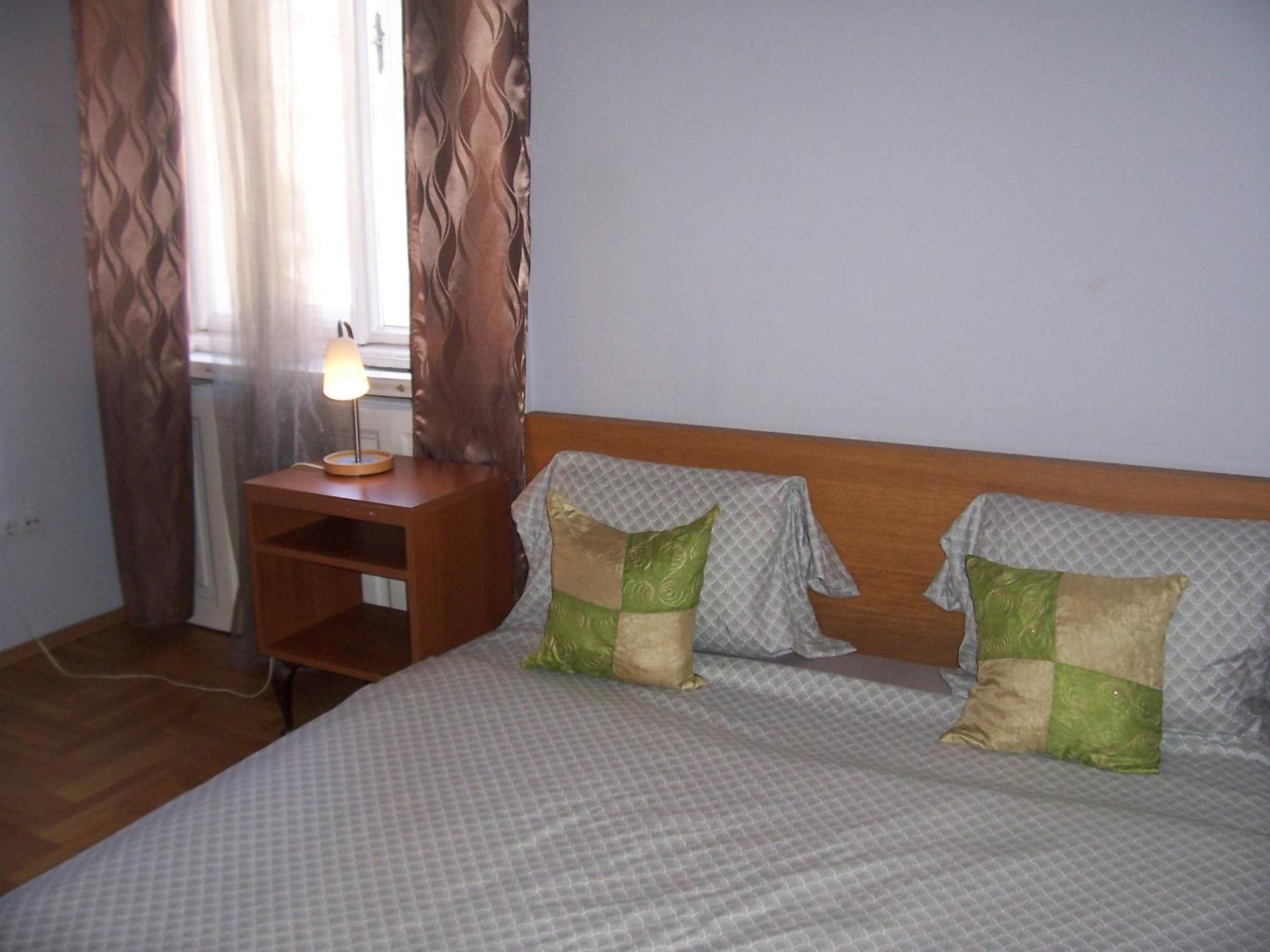 T & E Apartment בודפשט מראה חיצוני תמונה