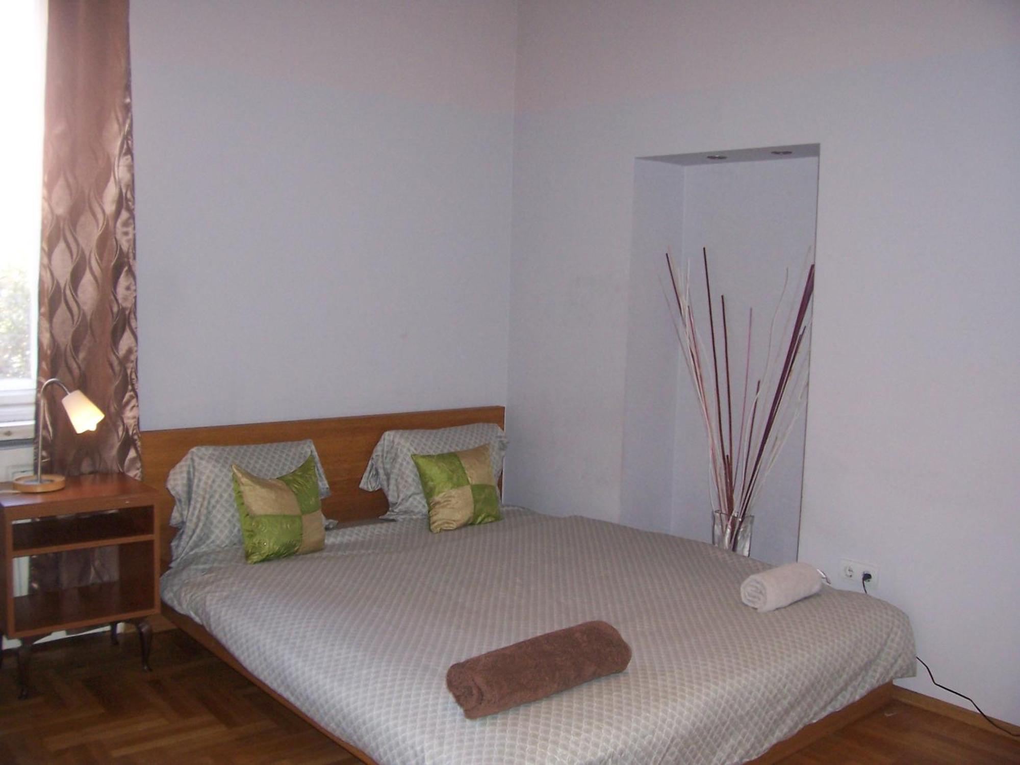 T & E Apartment בודפשט מראה חיצוני תמונה